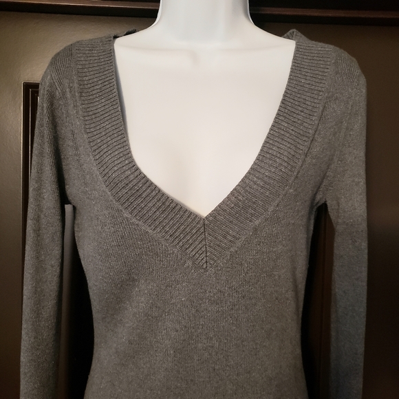 Express deep v-neck sweater, Small - Picture 2 of 4
